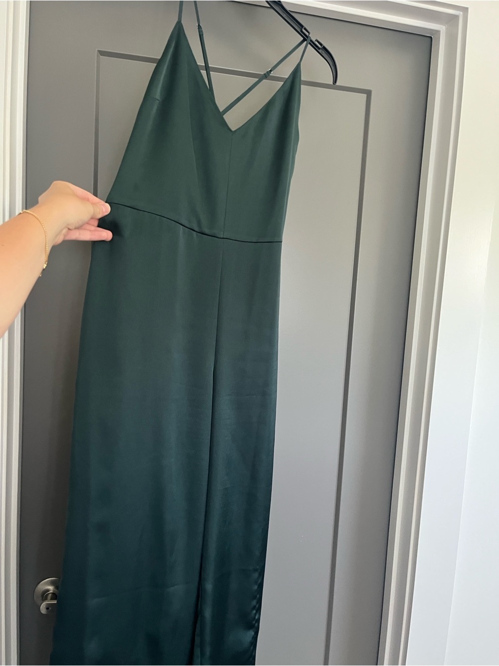 Abercrombie & Fitch Satin V-Neck Wide-Leg Jumpsuit - Dark Green - Picture 4 of 7